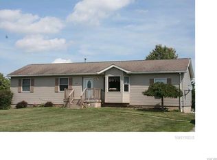 5753 Wynkoop Rd, Lockport, NY 14094