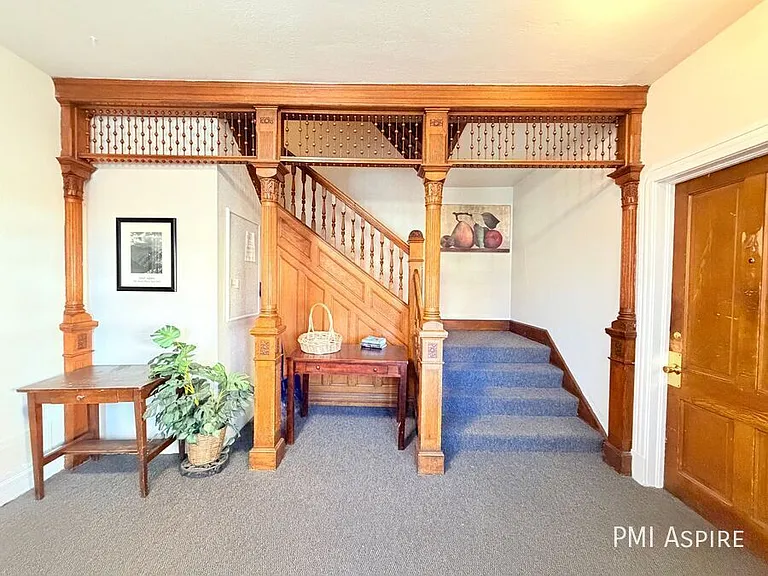 1291 N Gaylord St #5 — Photo 1