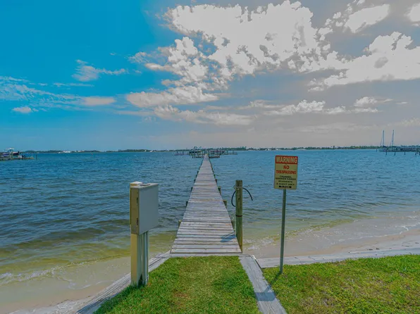 1695 W Highway 98 APT 102, Mary Esther, FL 32569