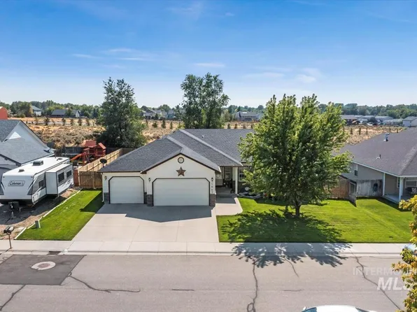 1547 NE Idarock St, Mountain Home, ID 83647