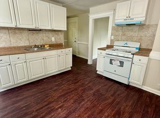 140 Orange St APT 3, Waterbury, CT 06704