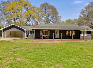 60 Gray Rd, Carrollton, GA 30116