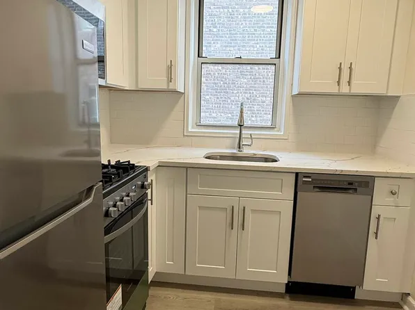 7520 Ridge Boulevard image 12 of 21