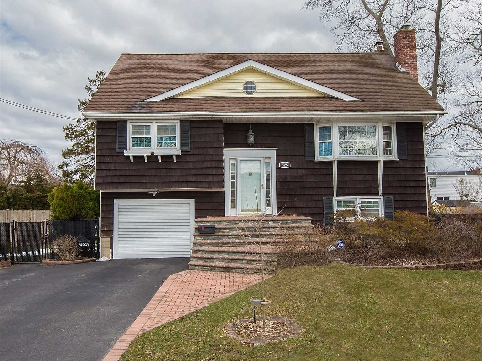 625 Keith Ln, West Islip, NY 11795 Zillow