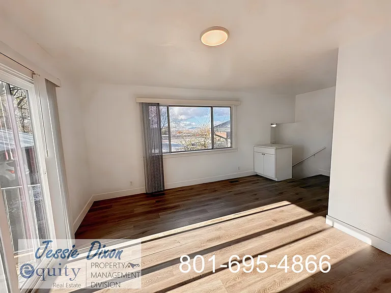 224 W 2350 N #D — Photo 3