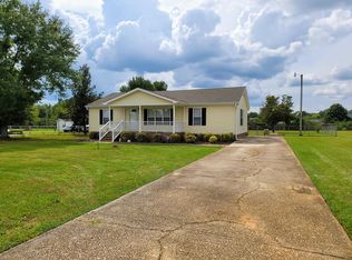 4015 Delaware Dr, Dalzell, SC 29040