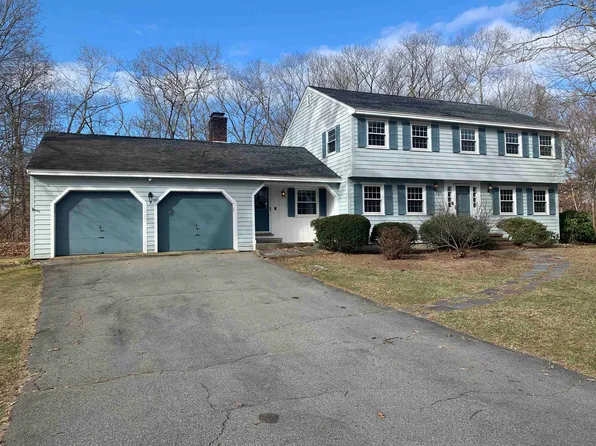 5 Penobscot Avenue, Salem, NH 03079