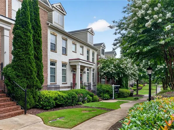 7690 Willoughby Ct, Alpharetta, GA 30005