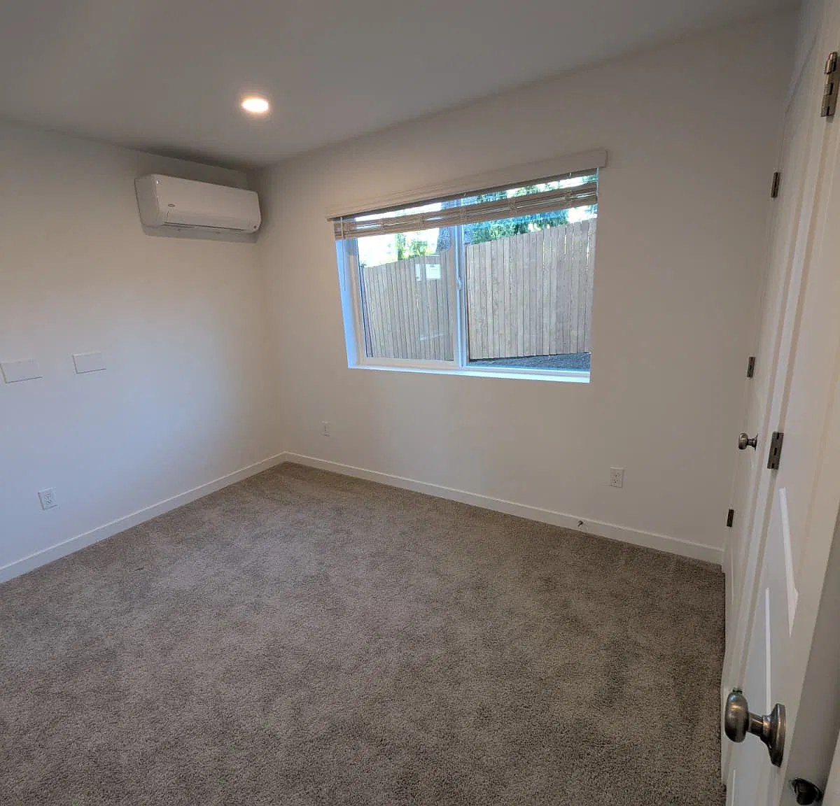 1 bed, 1838 sqft, $1,100 — Photo 1