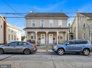 36 W Hummelstown St, Elizabethtown, PA 17022