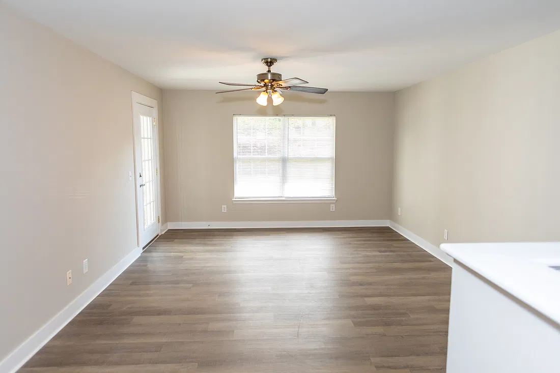 080-01: East Harper Ave Apartments - 211 - 40% — Photo 4
