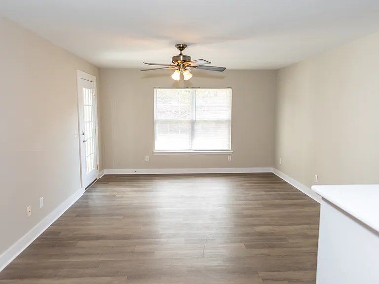 305 Todd St NW #210 — Photo 10