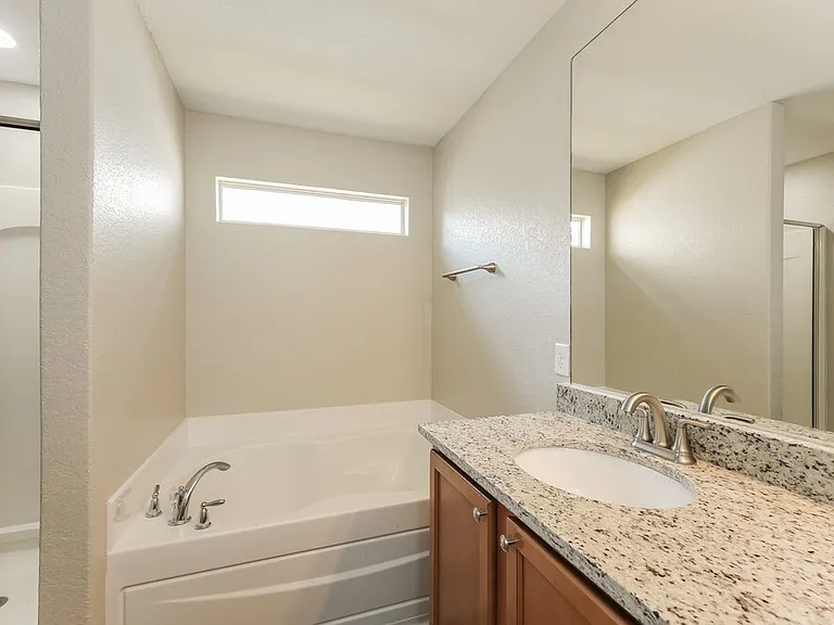3411 Maguey Trl — Photo 11