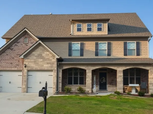 111 Clubhouse Ln, Acworth, GA 30101