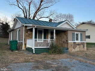 219 7th Ave, Luray, VA 22835