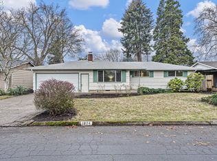 1874 Alderwood St, Eugene, OR 97404