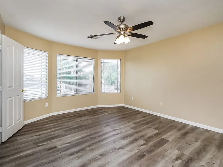 2024 E Appaloosa Rd — Photo 10