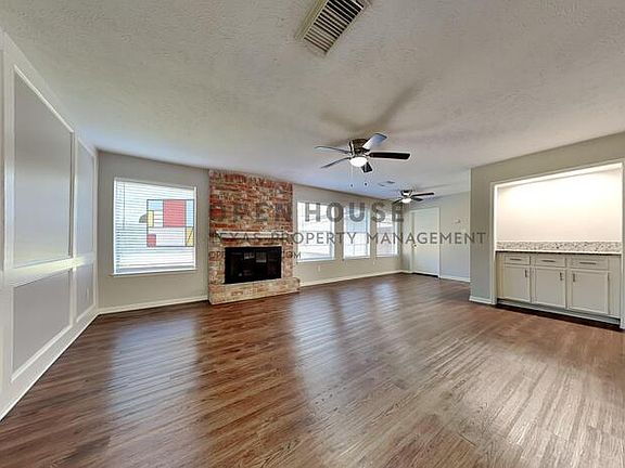 3rd image of 2183 Little Cedar Dr