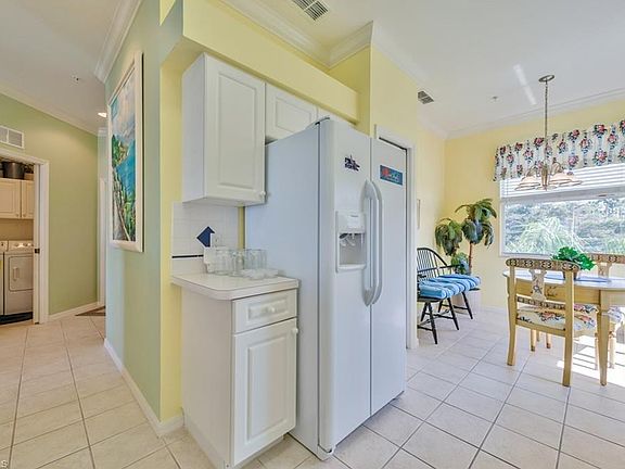 5th image of 10370 Washingtonia Palm Way APT 4331