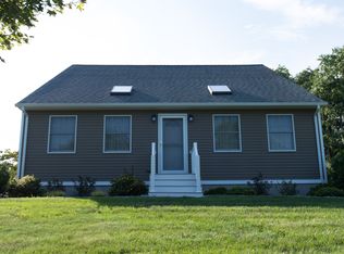 390 Round Hill Rd, Salem, CT 06420