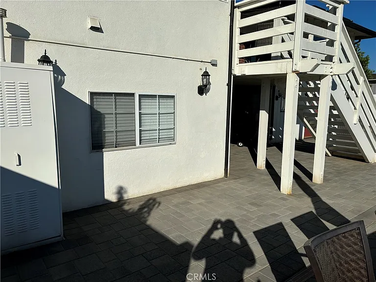 2126 Grandview Dr — Photo 13