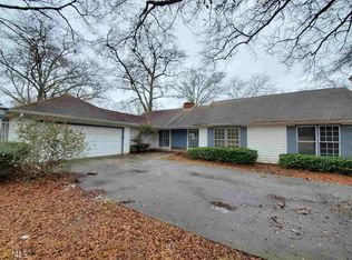 2770 Lake Capri Dr, Conyers, GA 30012
