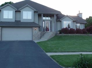 505 Dickerson Dr, Winnebago, IL 61088
