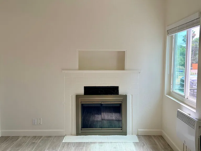 523 N Citrus Ave — Photo 13
