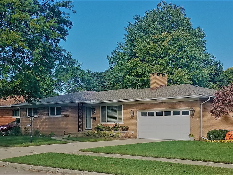 1st image of 30232 Acacia St