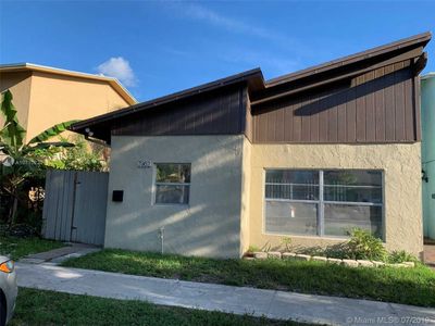 7962 SW 7th St, North Lauderdale, FL, 33068