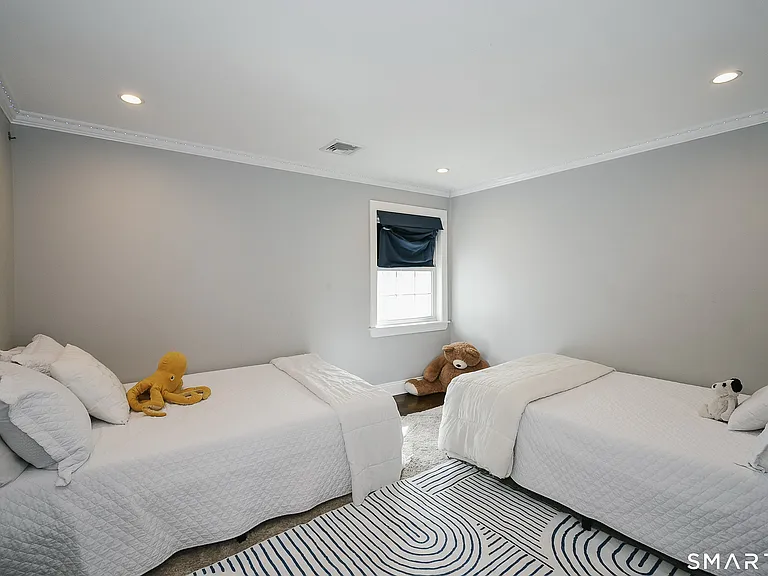 50 1/2 Mountain Spring Rd — Photo 27