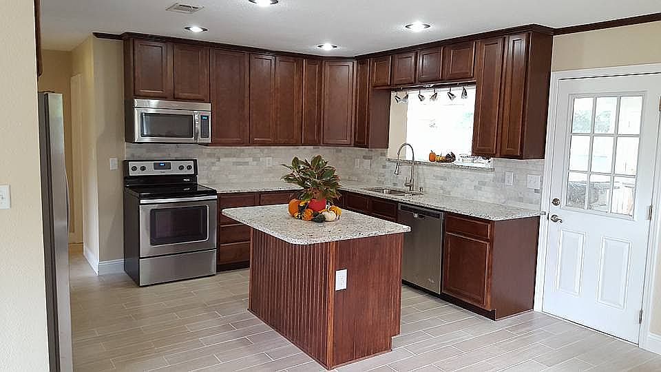 1st image of 7858 Lenora Ct