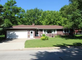 2304 Denver Ave, Spirit Lake, IA 51360