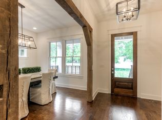 2801 Hazelwood Dr, Nashville, TN 37212