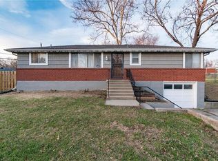 1602 NE 75th St, Gladstone, MO 64118