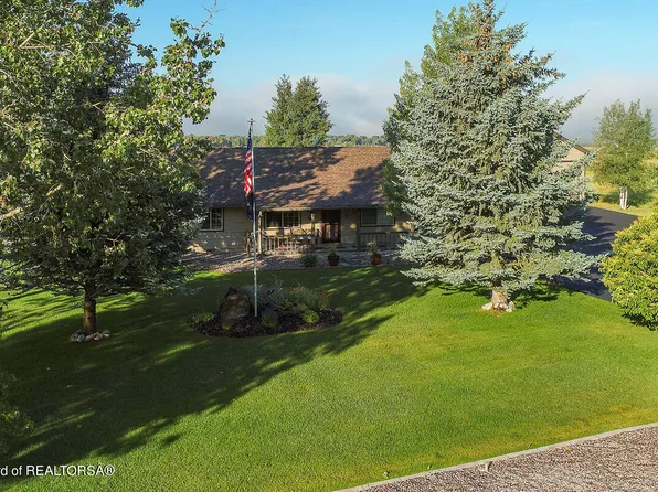 464 Cedar Creek Dr, Star Valley Ranch, WY 83127