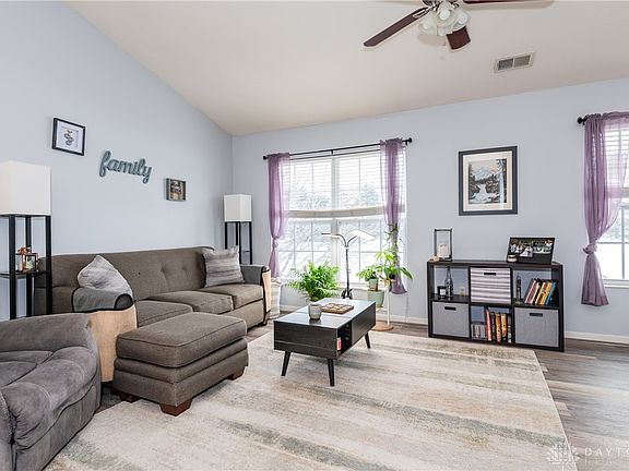 5th image of 6643 Cloudscape Way