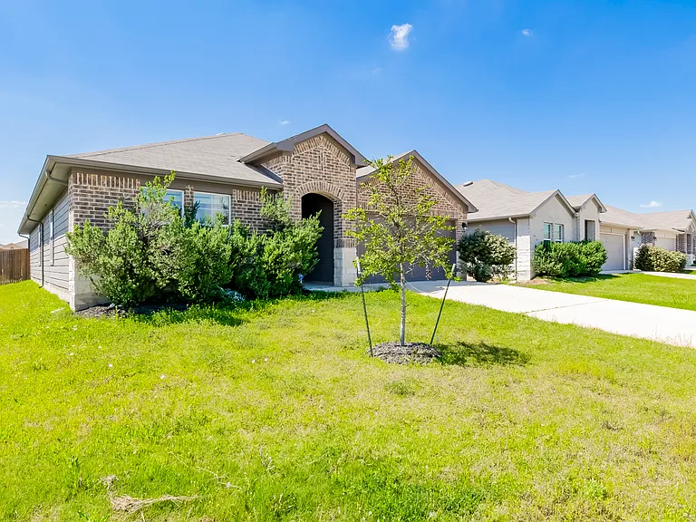 5708 Berriweather Dr — Photo 2