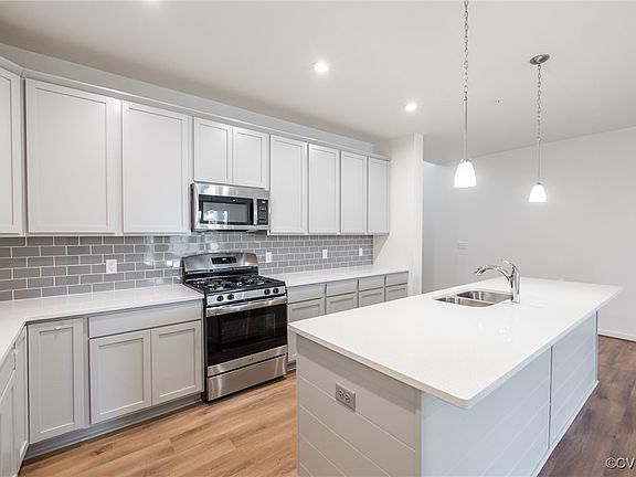 4th image of 12216 Marsett Ct #102