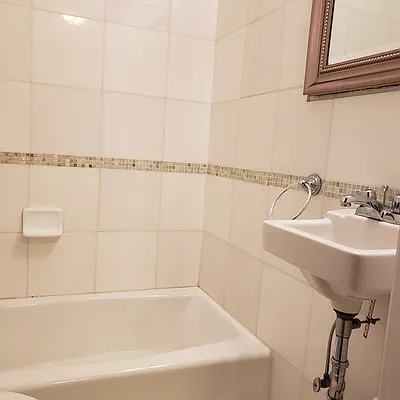 Rented by Brooklyn Real Inc | media 13