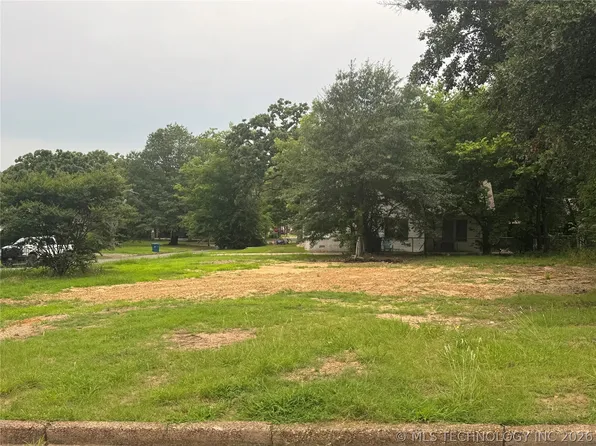 1119 S 4th St, McAlester, OK 74501