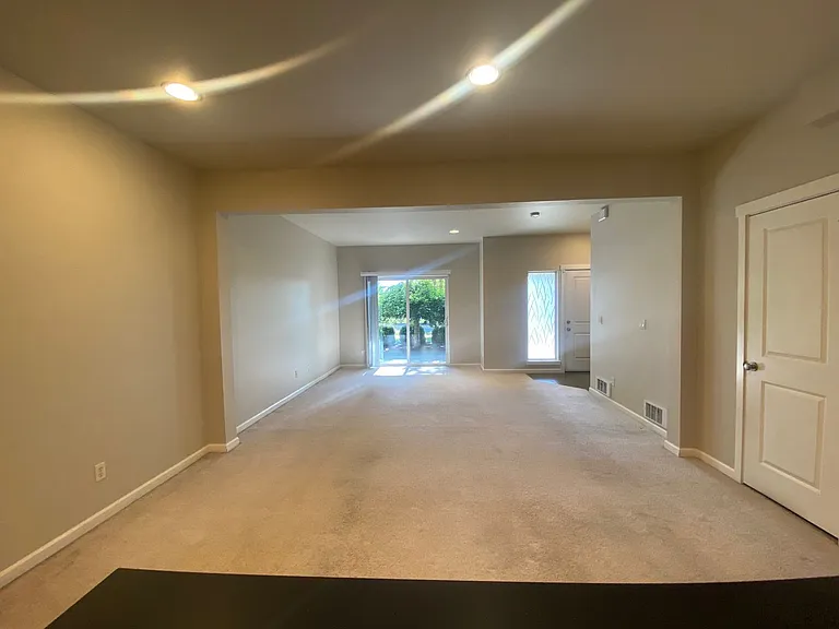 2110 N Country Vista Blvd — Photo 8