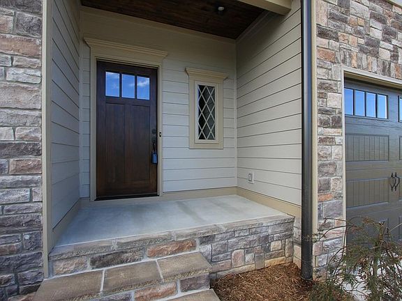 2nd image of 4124 Zephyr Dr #44