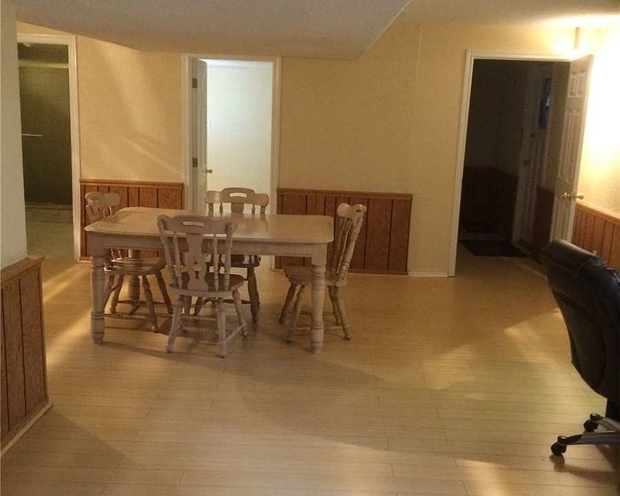 2nd image of 373 Firglen Rdg W