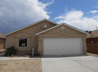 8712 Rancher Rd SW, Albuquerque, NM 87121