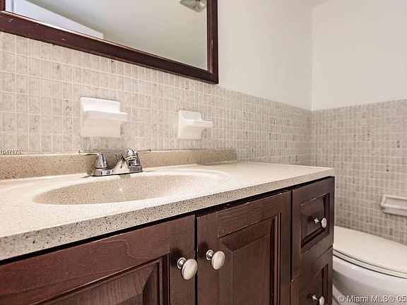 3rd image of 1145 Normandy Dr APT 302