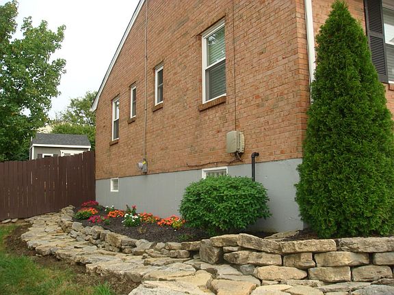 2nd image of 11272 Melissa Ct