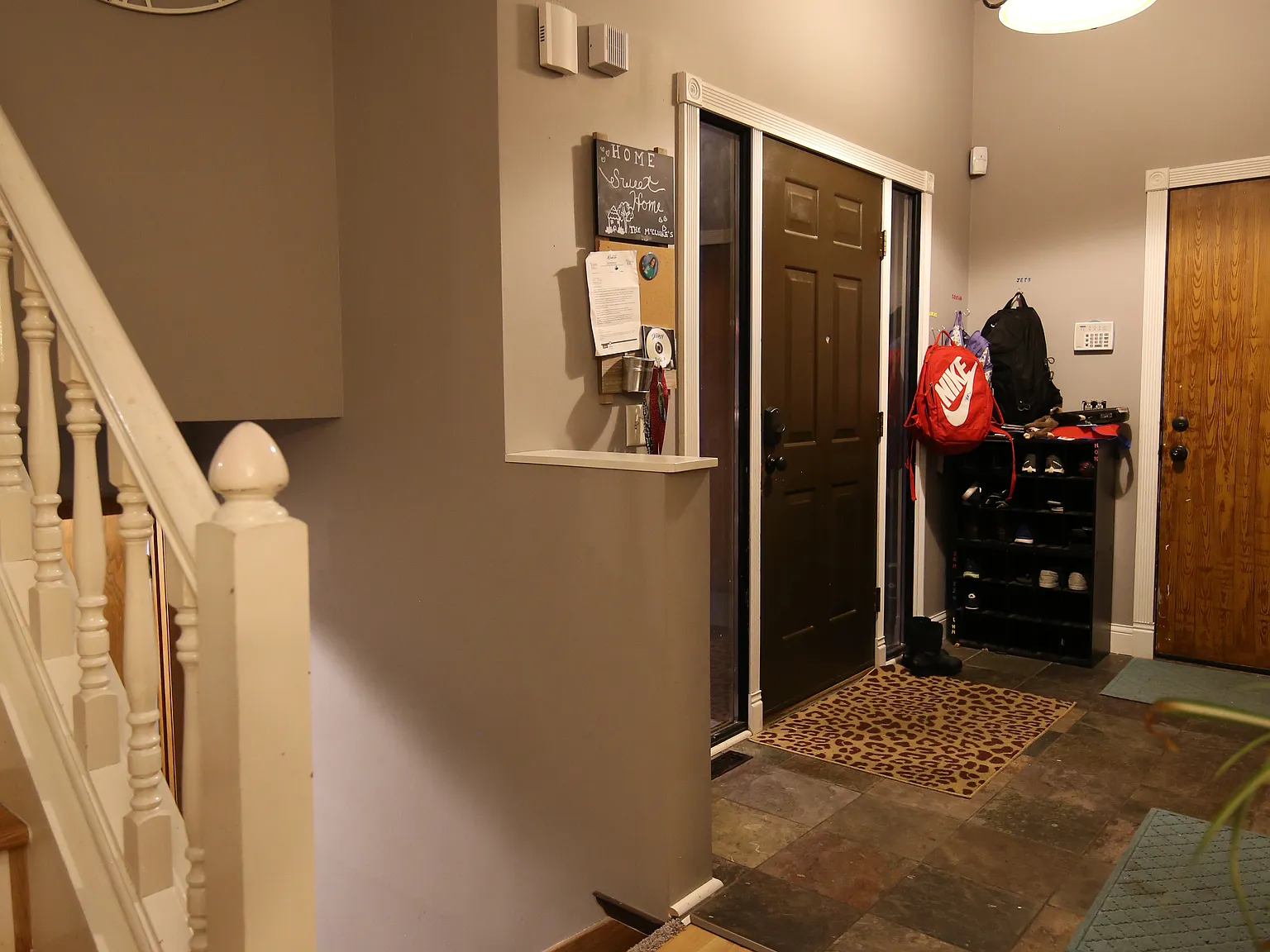 5 bed, 2.5 bath, 2339 sqft, $2,895 — Photo 3
