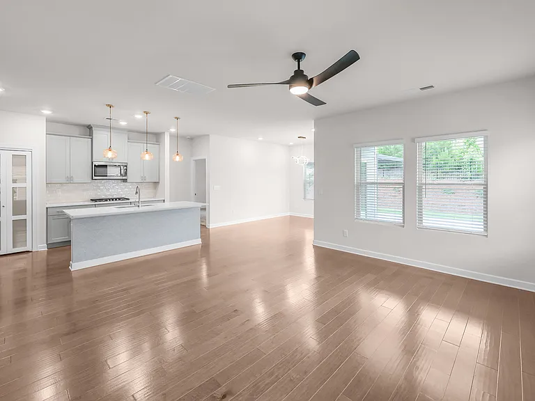 6407 Barcelona Way — Photo 7