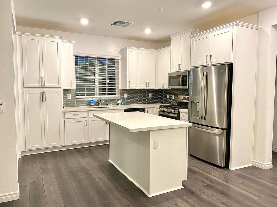 1st image of 20 Barbara Ln #37